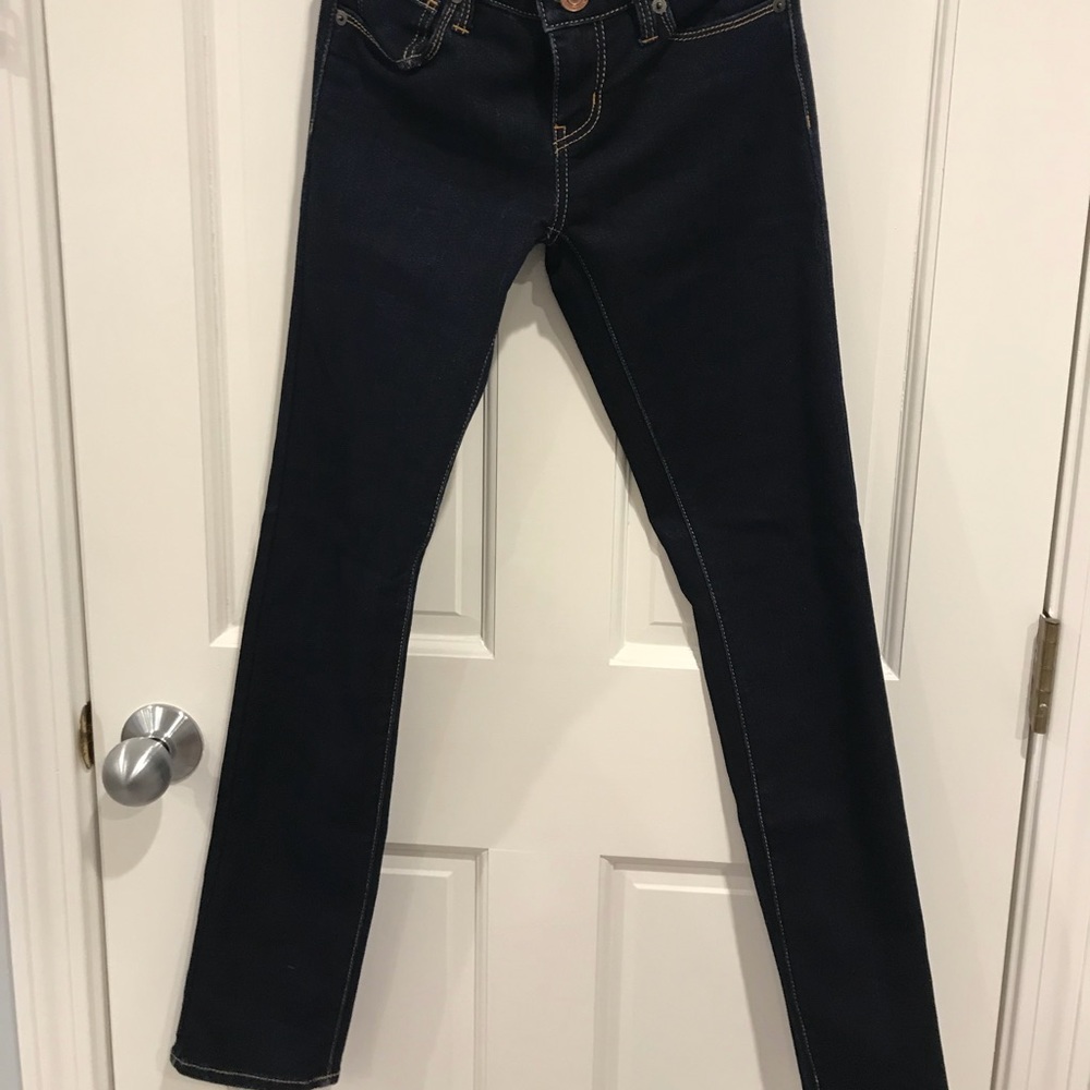 💙 American Eagle Dark Skinny Jeans